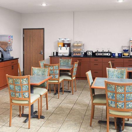 Days Inn & Suites By Wyndham Of Morris Dış mekan fotoğraf
