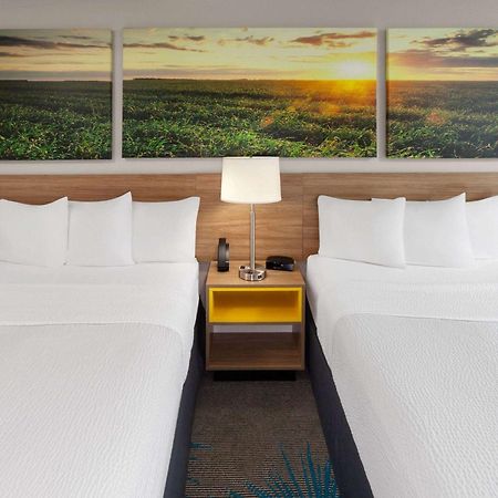 Days Inn & Suites By Wyndham Of Morris Dış mekan fotoğraf