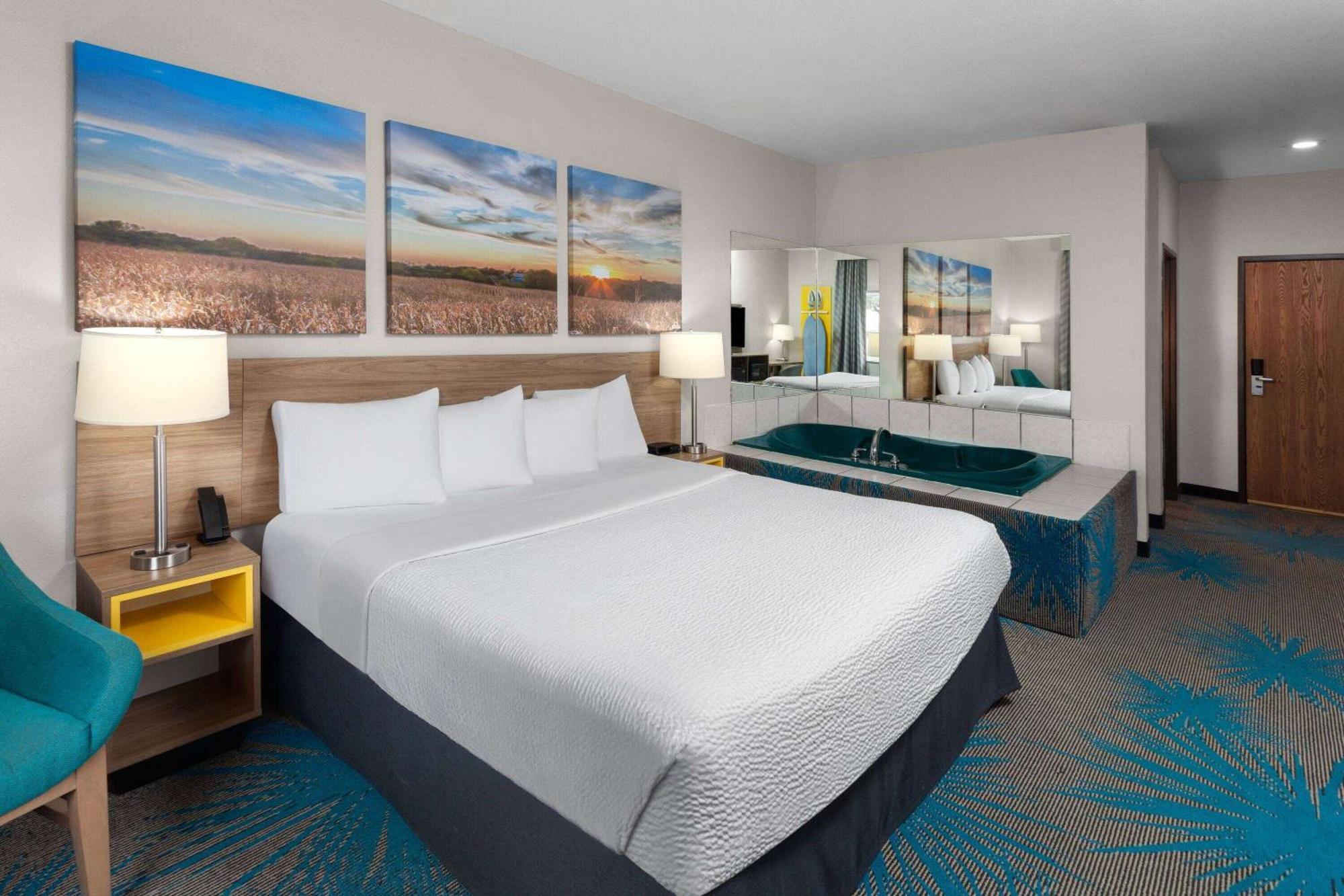 Days Inn & Suites By Wyndham Of Morris Dış mekan fotoğraf