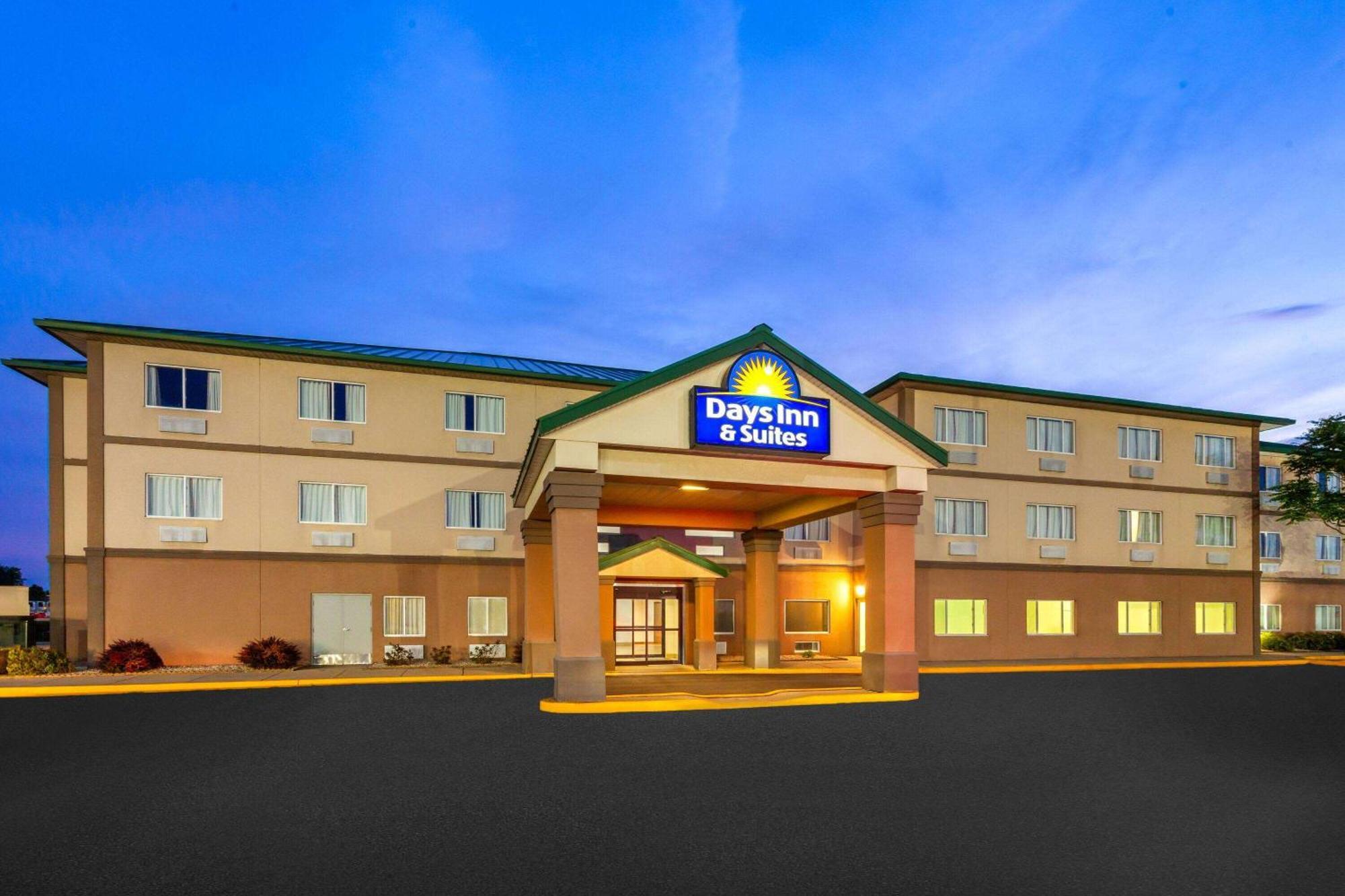 Days Inn & Suites By Wyndham Of Morris Dış mekan fotoğraf