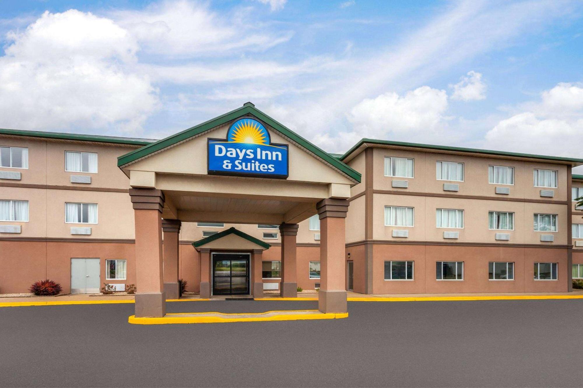 Days Inn & Suites By Wyndham Of Morris Dış mekan fotoğraf